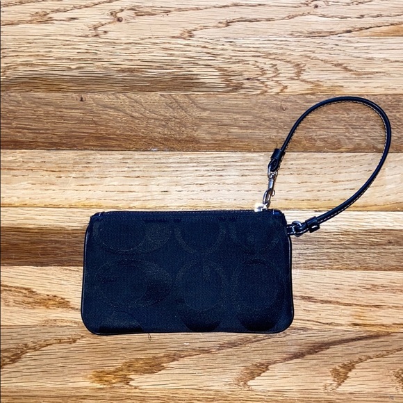 Wristlet - Picture 2 of 8